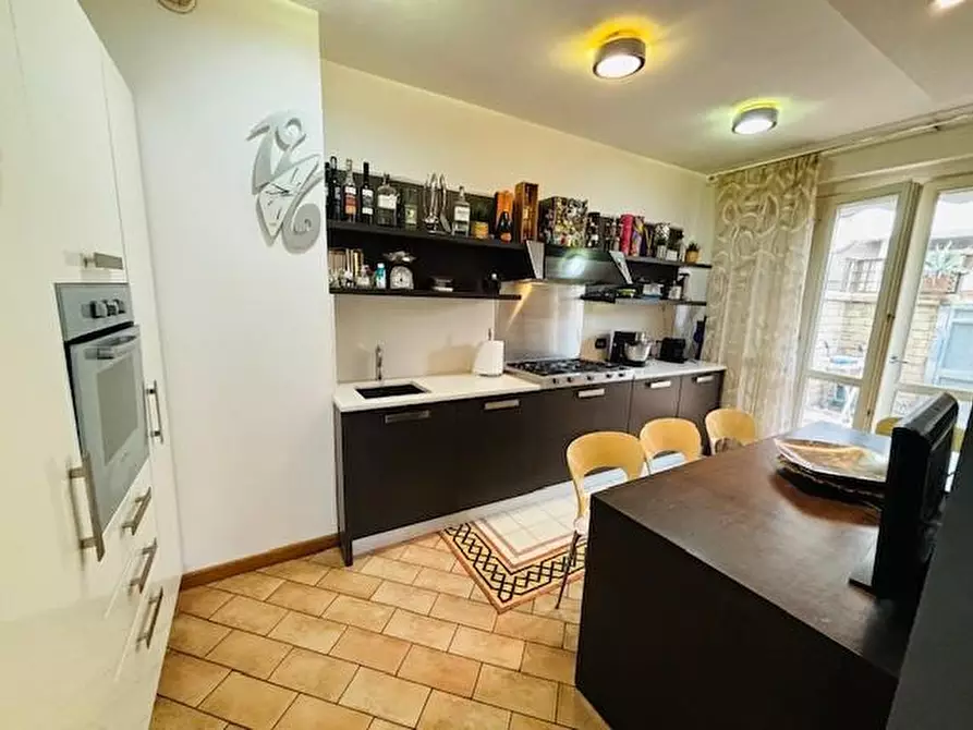 Immagine 15 di Casa bifamiliare in vendita  a Livorno