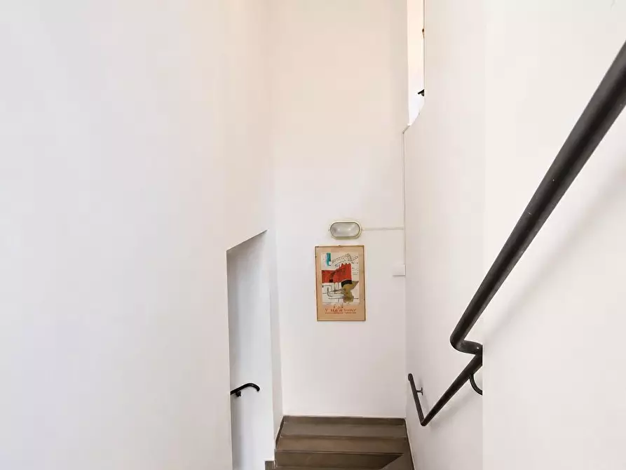 Immagine 11 di Appartamento in vendita  a Volterra