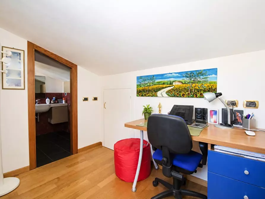 Immagine 8 di Appartamento in vendita  a Volterra