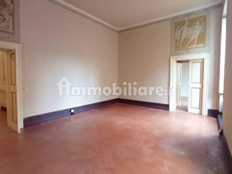 Immagine 4 di Ufficio in affitto  a Lucca