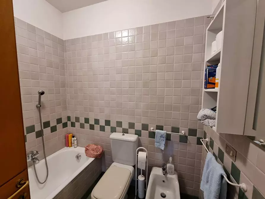 Immagine 30 di Villa in vendita  a Massa