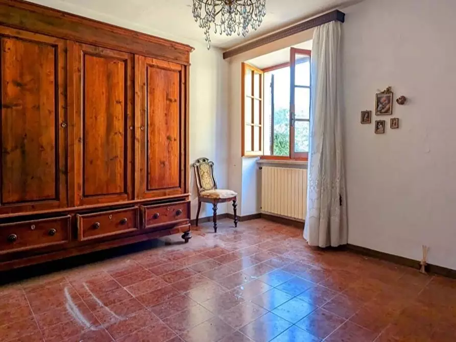 Immagine 11 di Casa indipendente in vendita  a Ortonovo