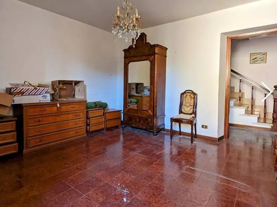 Immagine 12 di Casa indipendente in vendita  a Ortonovo