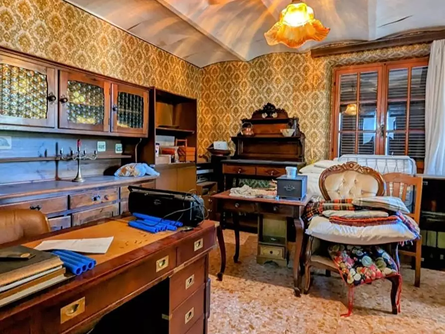 Immagine 7 di Casa indipendente in vendita  a Ortonovo