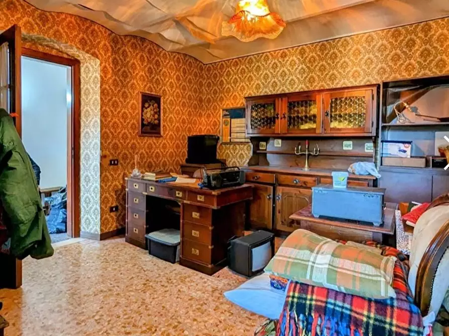 Immagine 8 di Casa indipendente in vendita  a Ortonovo