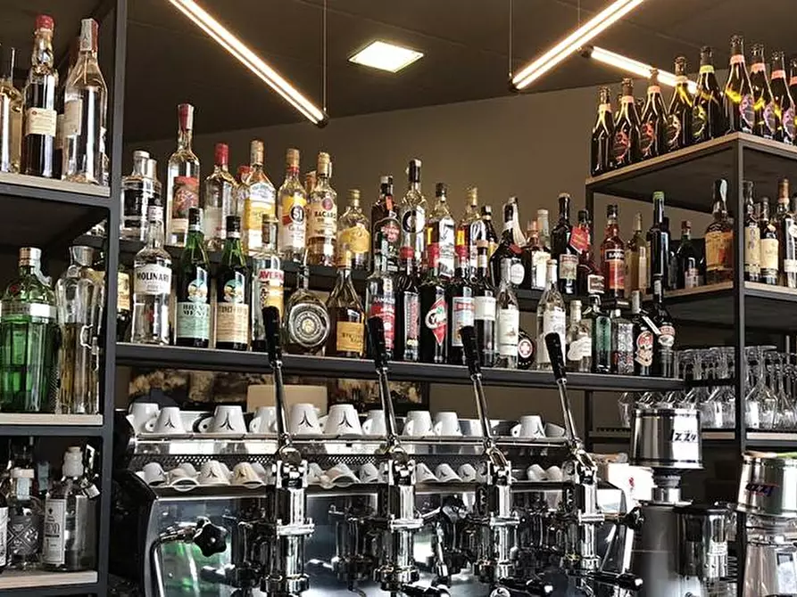 Immagine 1 di Bar / Ristorante in affitto  a Pisa