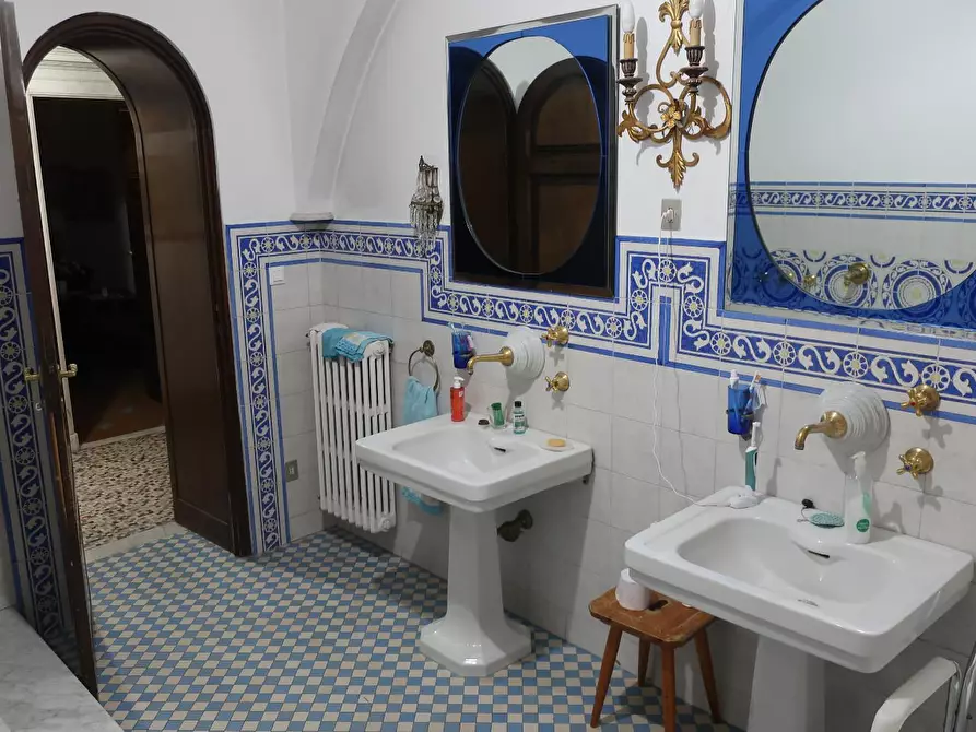 Immagine 21 di Appartamento in vendita  a Carrara