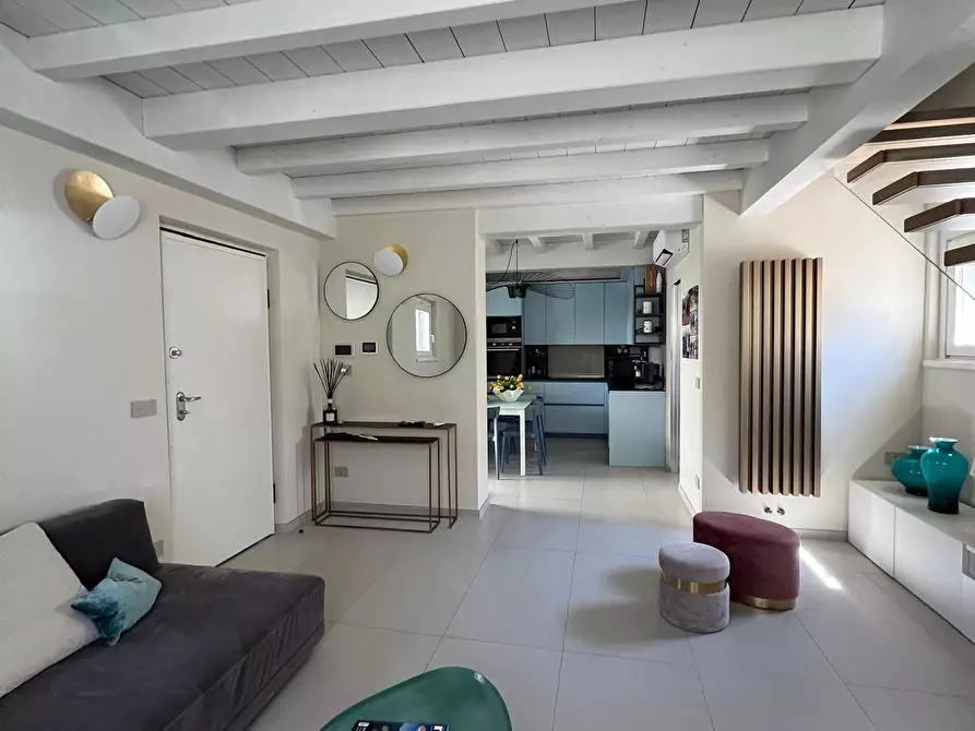 Immagine 2 di Villa in affitto  a Forte Dei Marmi