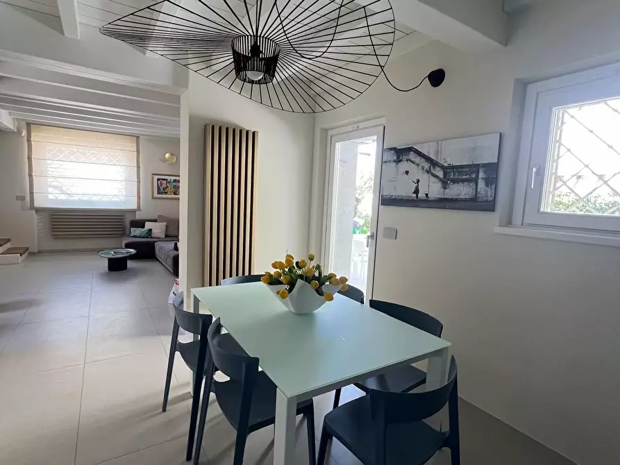 Immagine 7 di Villa in affitto  a Forte Dei Marmi