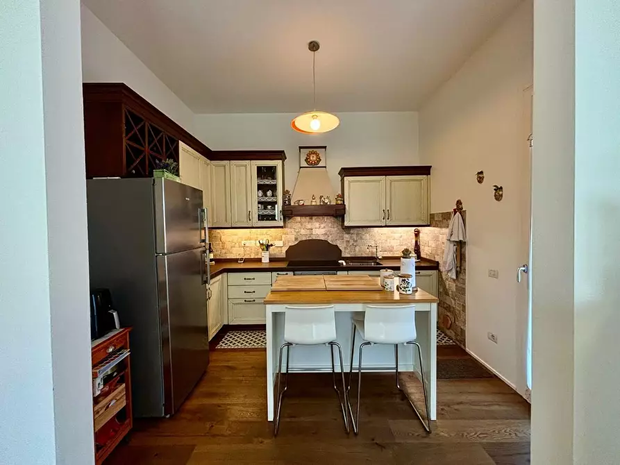 Immagine 21 di Villa in vendita  a Ponsacco