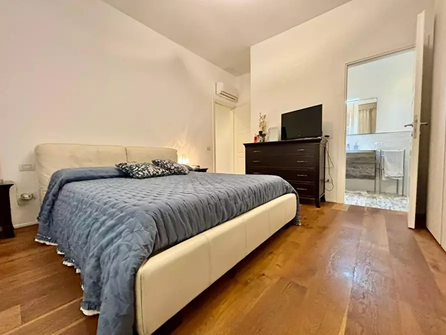 Immagine 28 di Villa in vendita  a Ponsacco