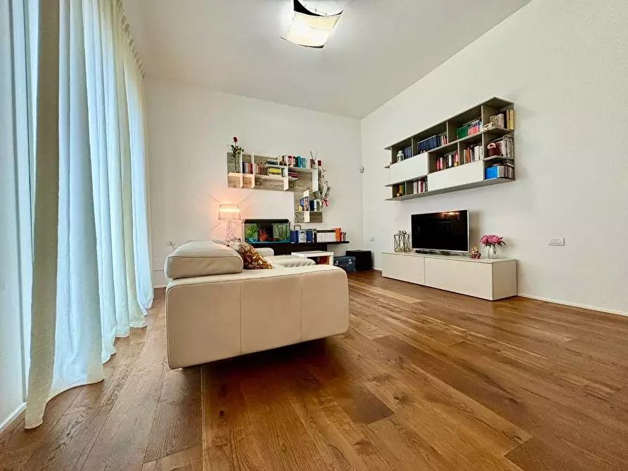 Immagine 15 di Villa in vendita  a Ponsacco