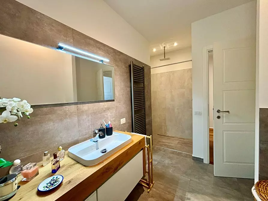 Immagine 35 di Villa in vendita  a Ponsacco