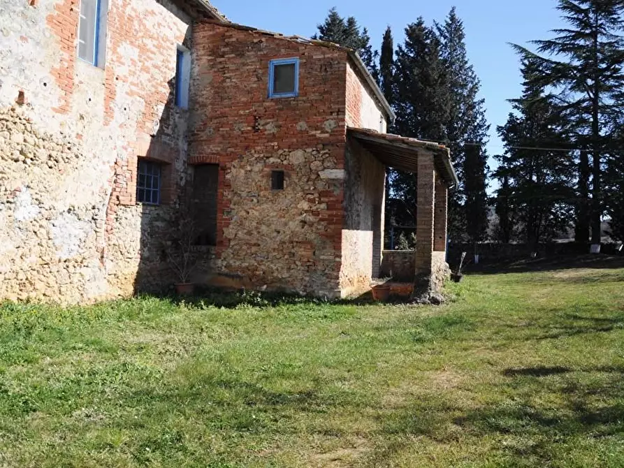 Immagine 26 di Casa colonica in vendita  a Monteriggioni