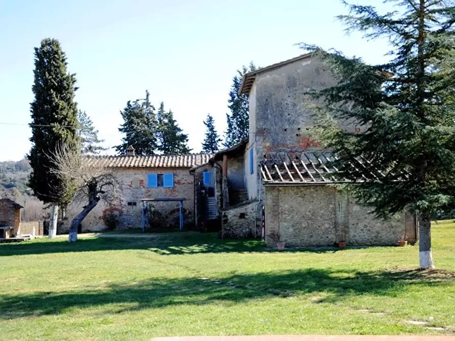 Immagine 40 di Casa colonica in vendita  a Monteriggioni