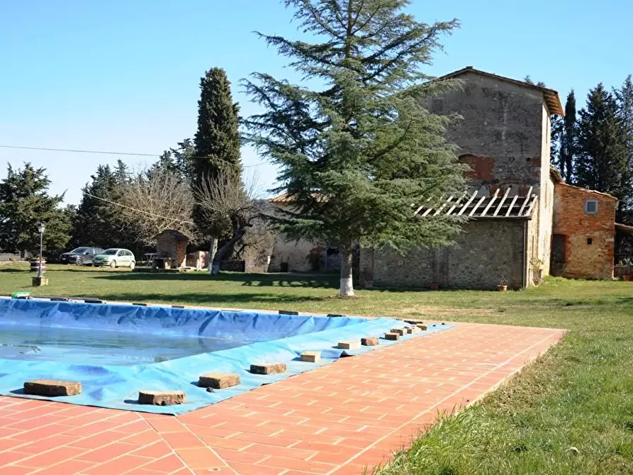 Immagine 44 di Casa colonica in vendita  a Monteriggioni