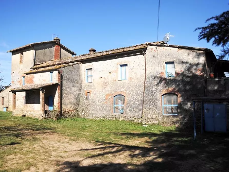 Immagine 31 di Casa colonica in vendita  a Monteriggioni