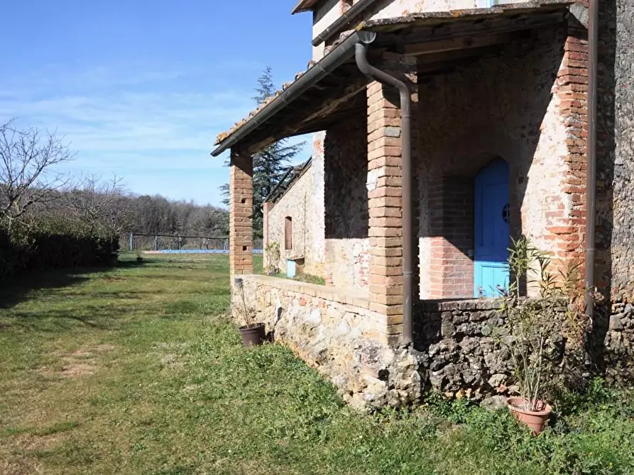 Immagine 36 di Casa colonica in vendita  a Monteriggioni