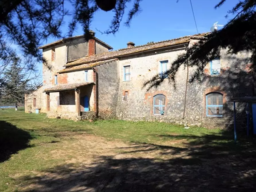 Immagine 32 di Casa colonica in vendita  a Monteriggioni