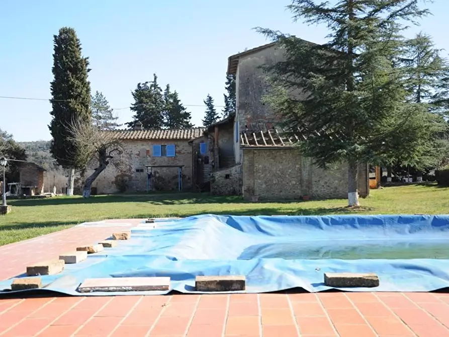 Immagine 41 di Casa colonica in vendita  a Monteriggioni