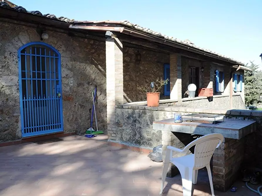 Immagine 21 di Casa colonica in vendita  a Monteriggioni