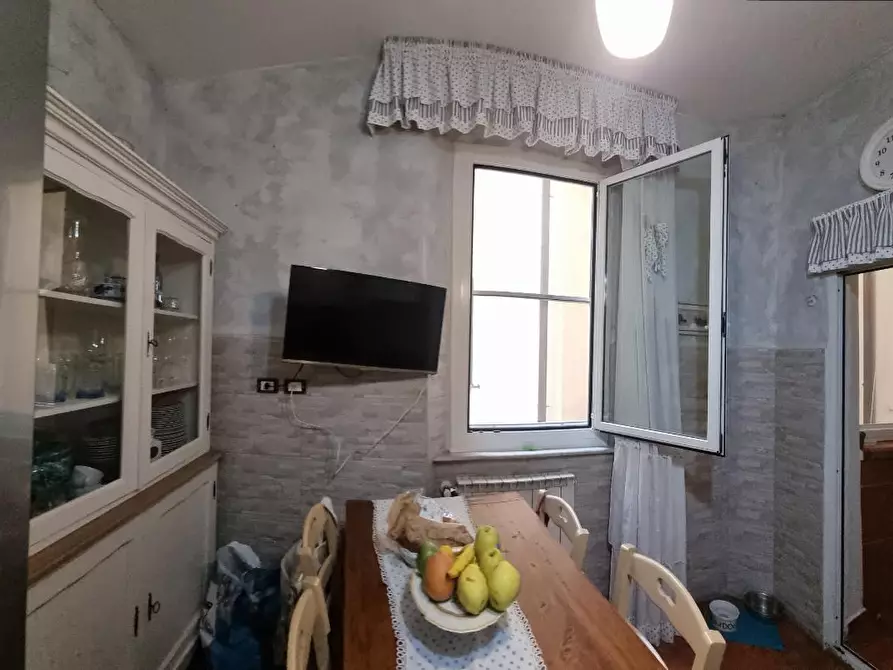 Immagine 12 di Appartamento in vendita  a Livorno