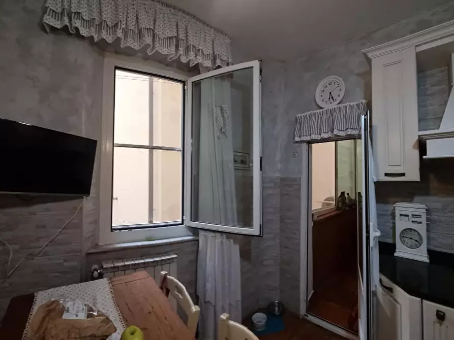 Immagine 15 di Appartamento in vendita  a Livorno