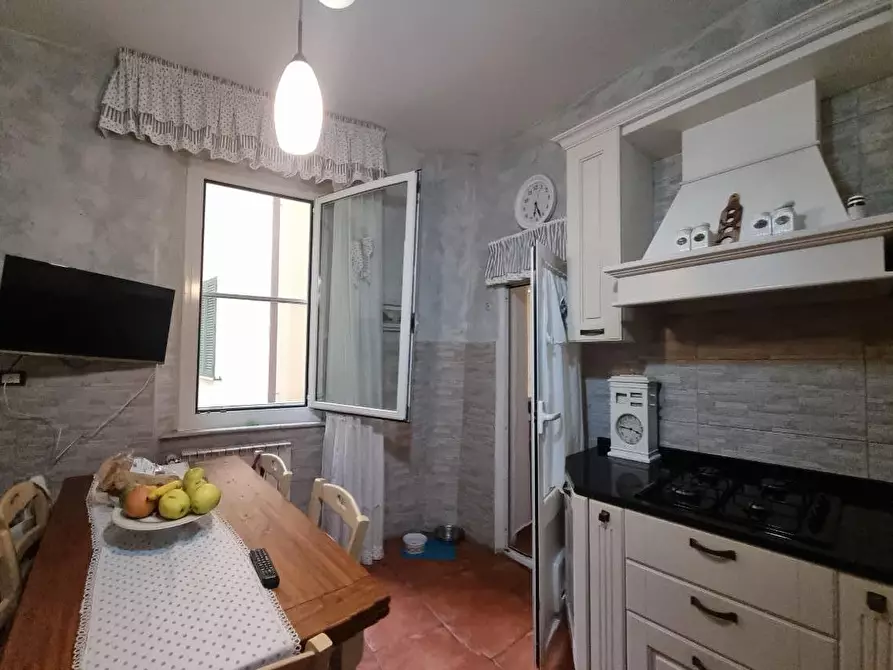 Immagine 14 di Appartamento in vendita  a Livorno