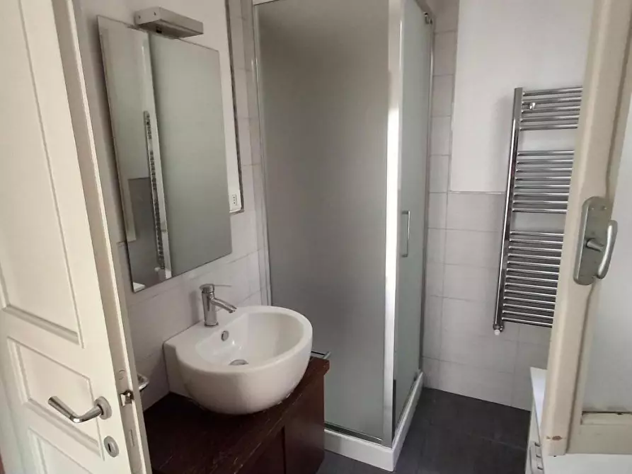 Immagine 28 di Terratetto in vendita  a Capraia E Limite