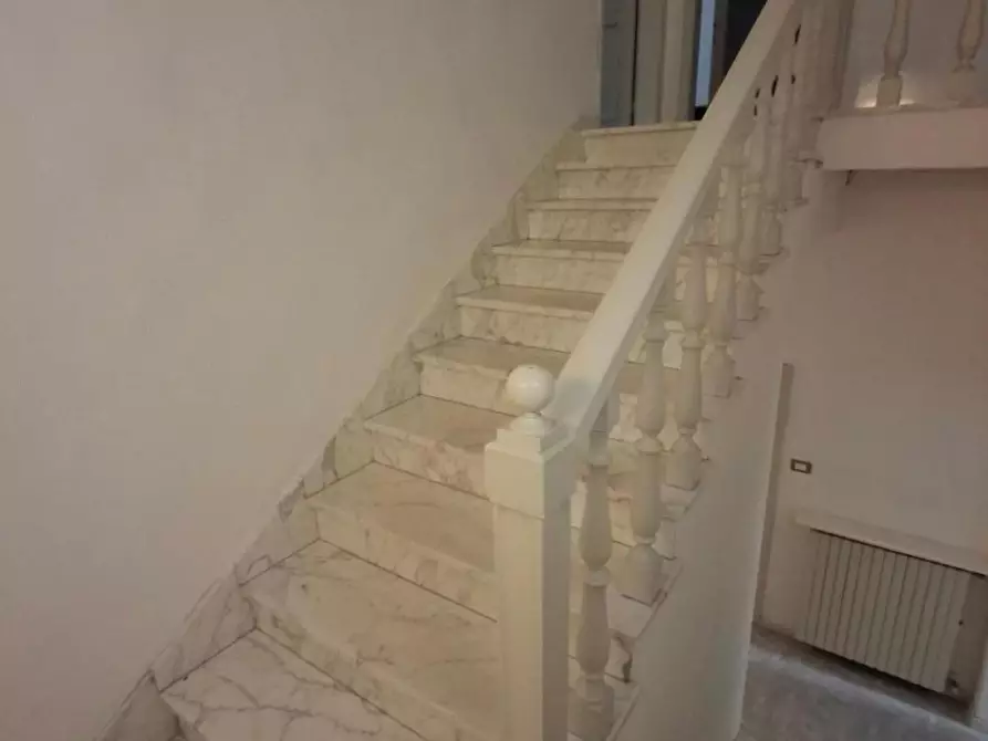 Immagine 22 di Terratetto in vendita  a Capraia E Limite