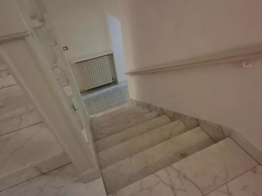 Immagine 21 di Terratetto in vendita  a Capraia E Limite