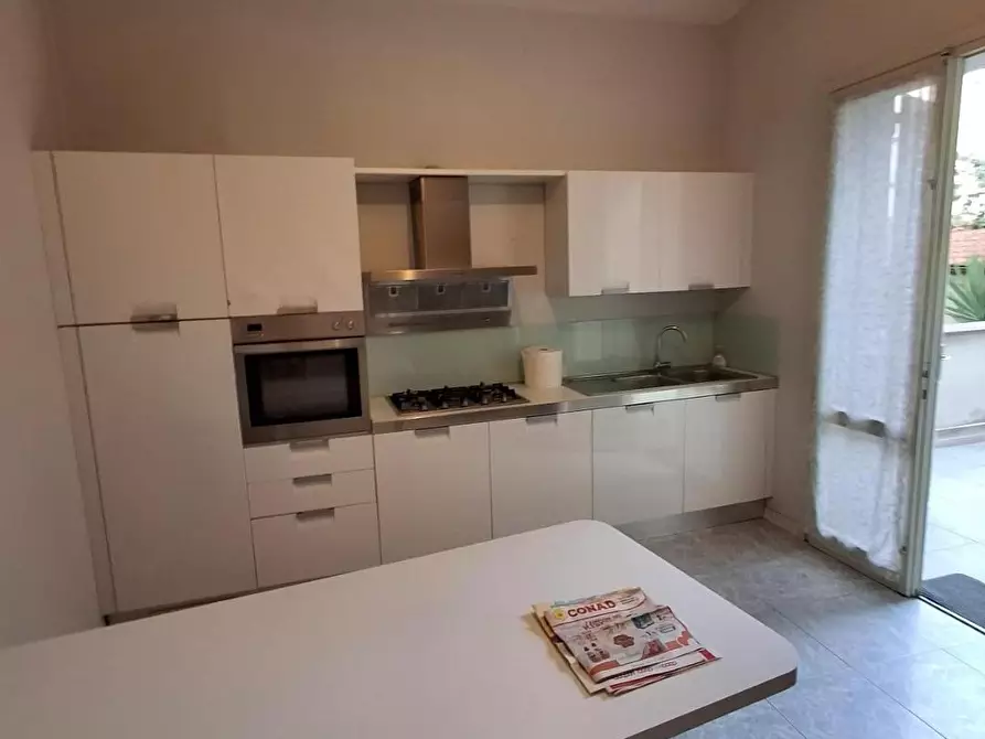 Immagine 14 di Terratetto in vendita  a Capraia E Limite