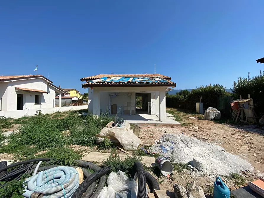 Immagine 22 di Villa in vendita  a Capannori