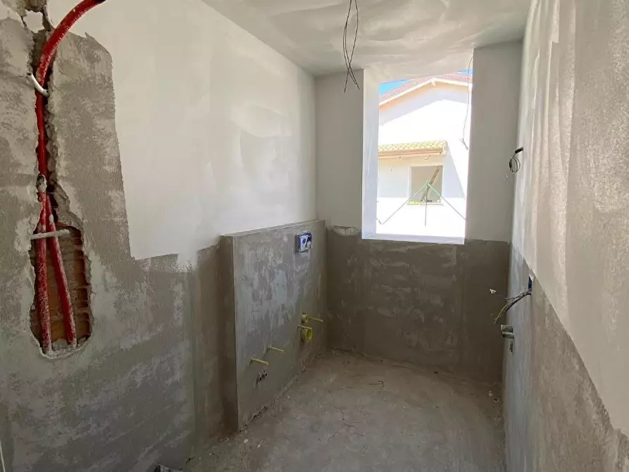 Immagine 18 di Villa in vendita  a Capannori