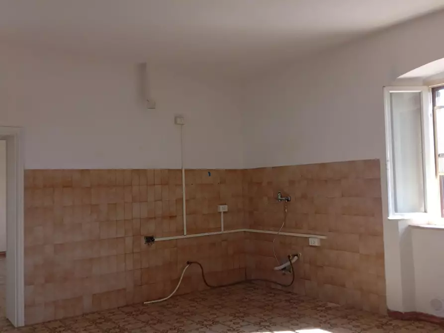 Immagine 13 di Appartamento in vendita  a Rosignano Marittimo