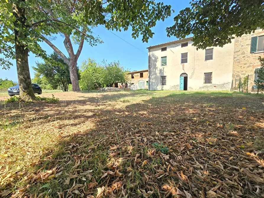 Immagine 1 di Casa colonica in vendita  a Fucecchio