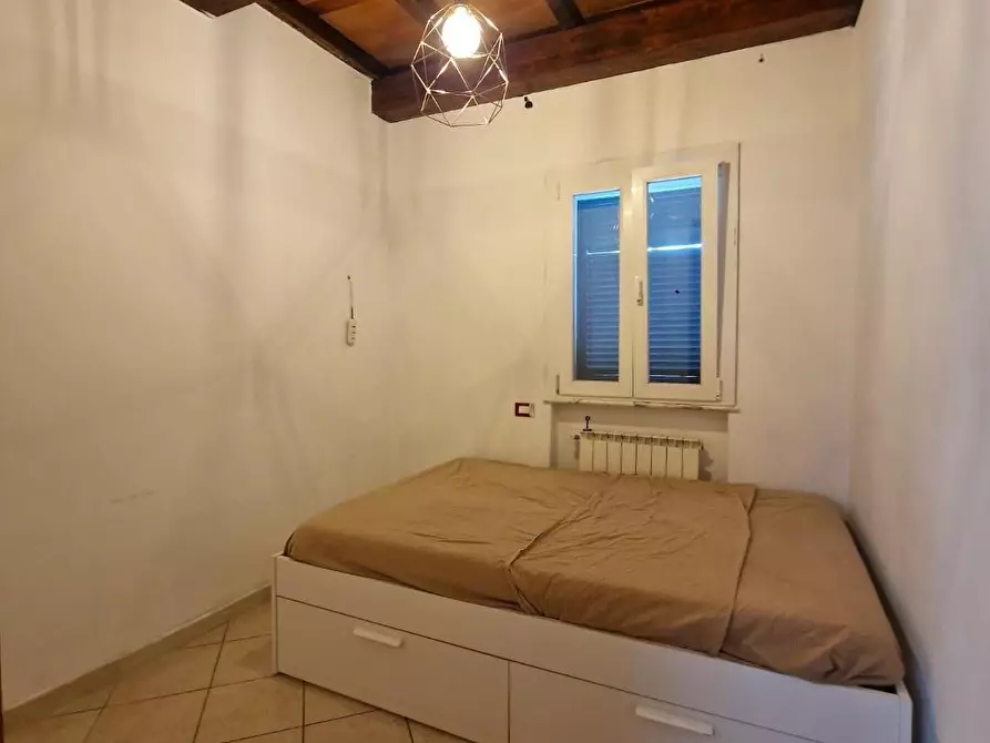 Immagine 11 di Casa semindipendente in vendita  a Carrara