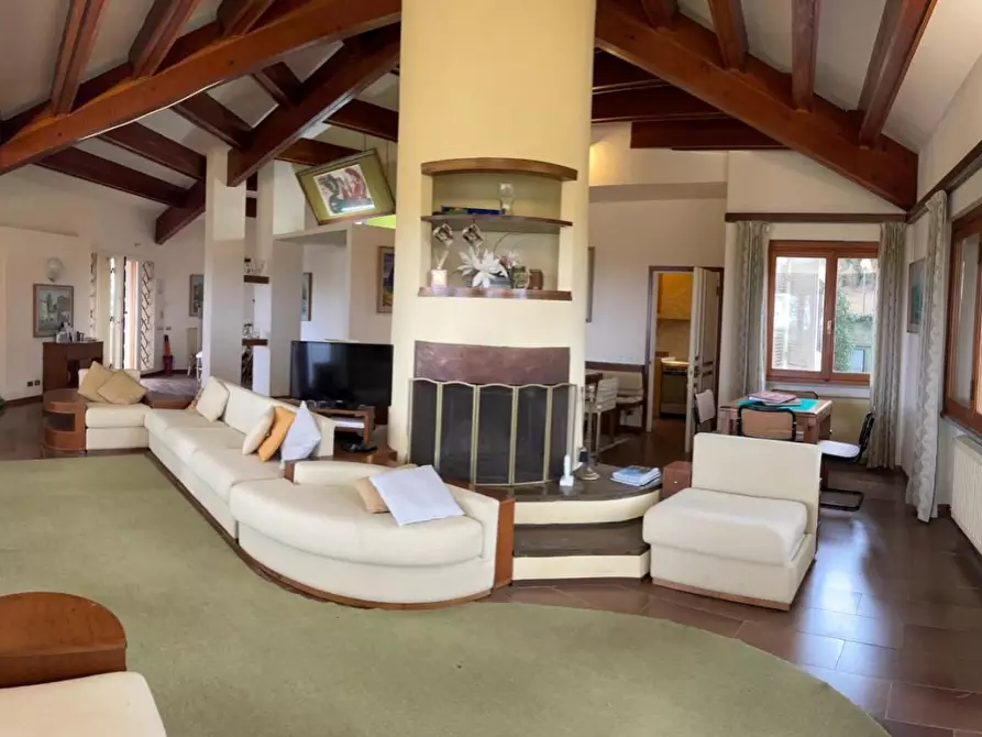 Immagine 3 di Villa in vendita  a Casciana Terme Lari