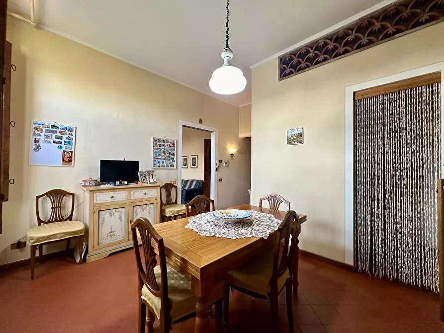 Immagine 13 di Villa in vendita  a Capannori