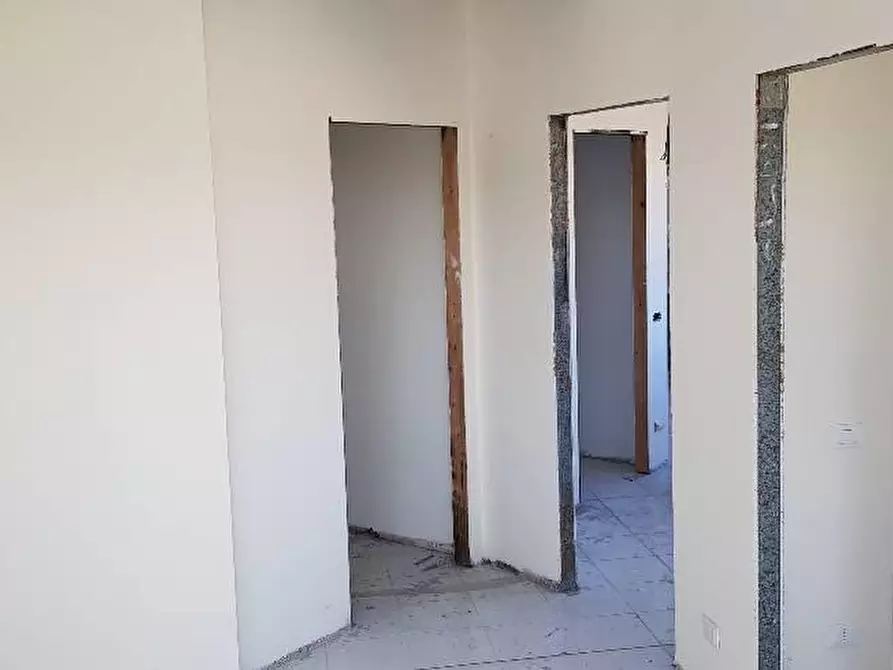 Immagine 9 di Ufficio in vendita  a Calcinaia