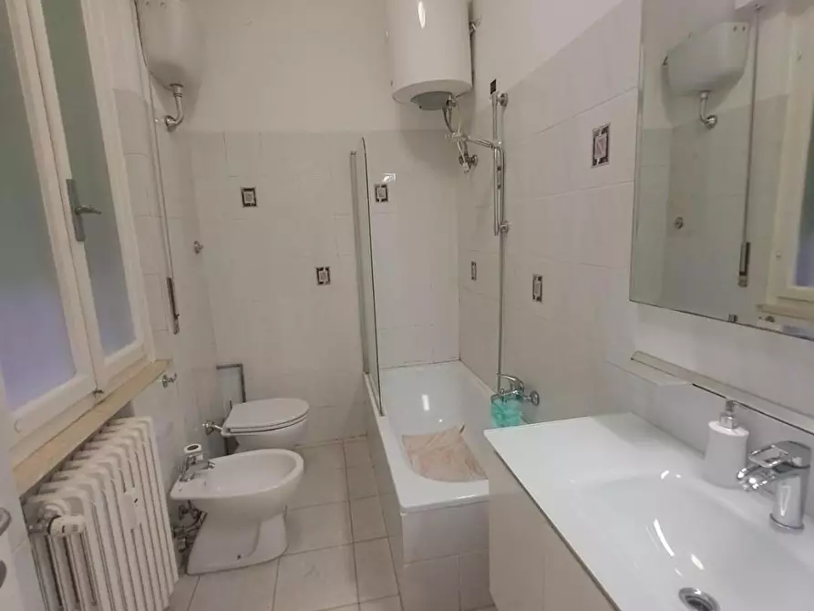 Immagine 27 di Appartamento in vendita  a Livorno