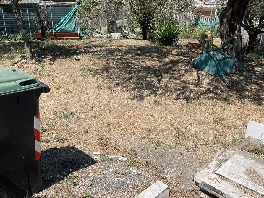 Immagine 16 di Villetta a schiera in vendita  a Carrara