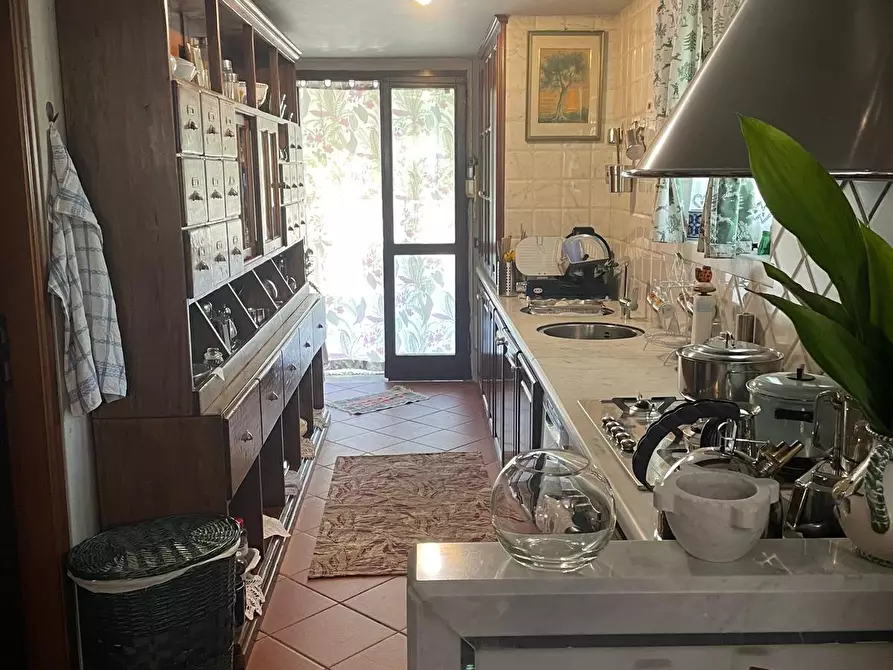 Immagine 4 di Villetta a schiera in vendita  a Carrara