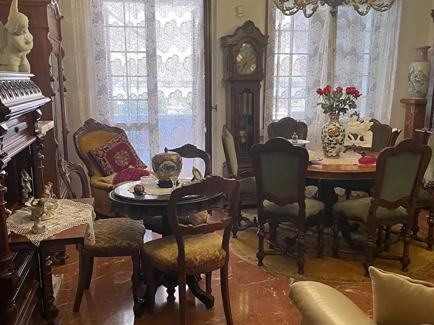 Immagine 8 di Villetta a schiera in vendita  a Carrara