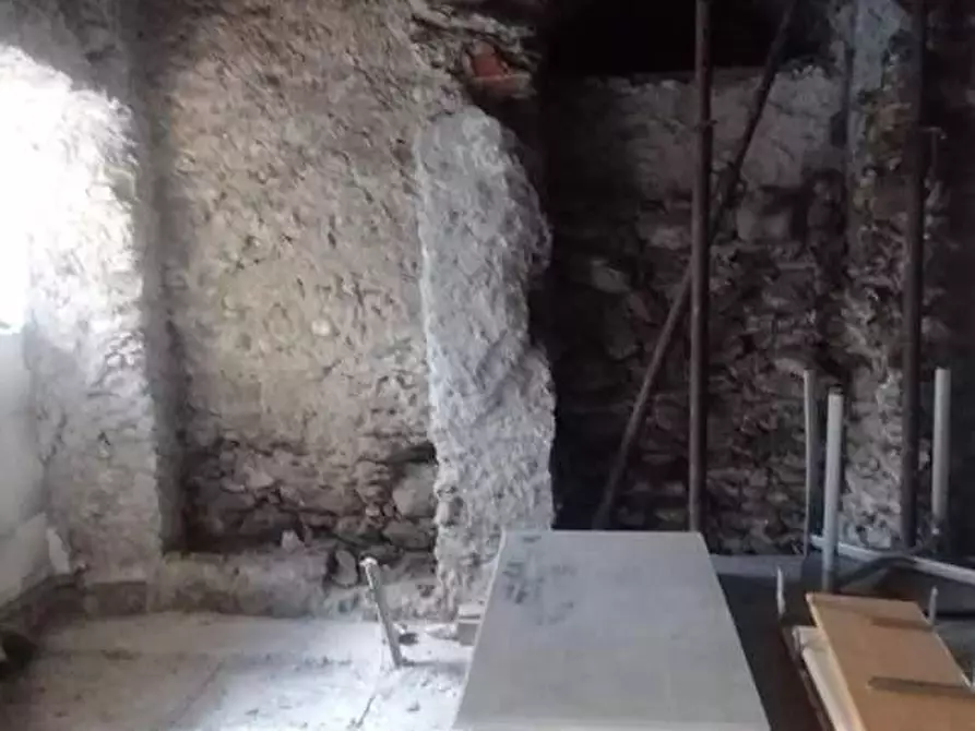 Immagine 3 di Appartamento in vendita  a Massa