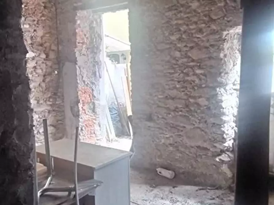 Immagine 5 di Appartamento in vendita  a Massa