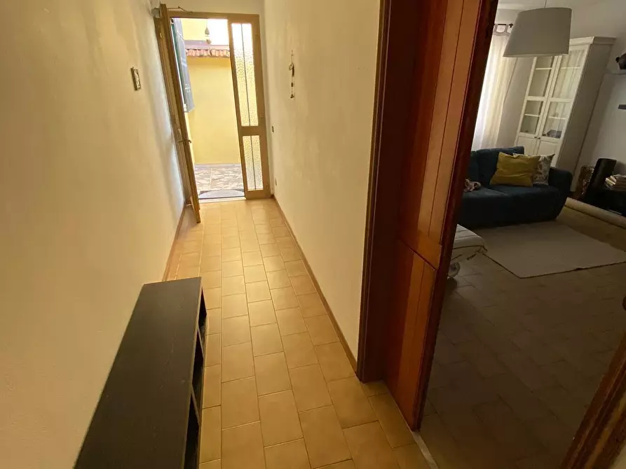 Immagine 5 di Appartamento in vendita  a Massa