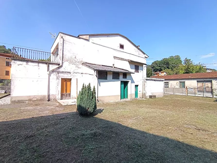 Immagine 2 di Casa indipendente in vendita  a Gallicano