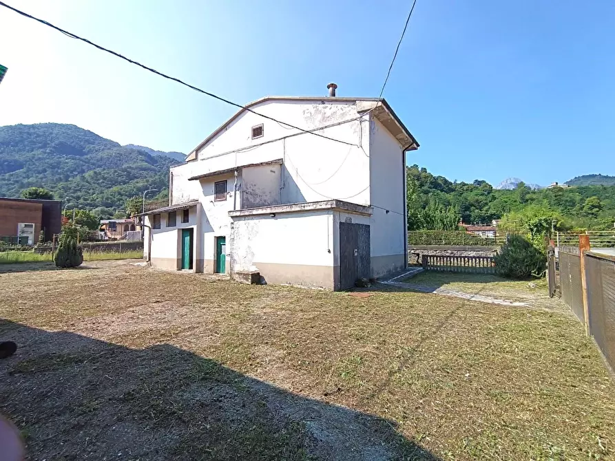 Immagine 3 di Casa indipendente in vendita  a Gallicano