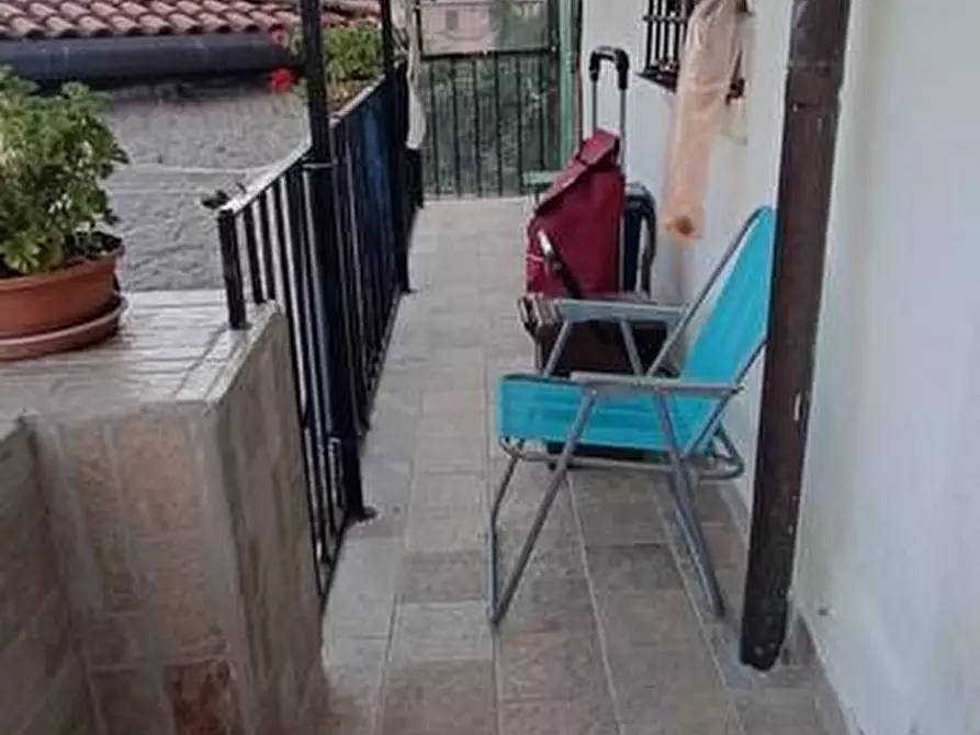 Immagine 2 di Casa indipendente in vendita  a Carrara